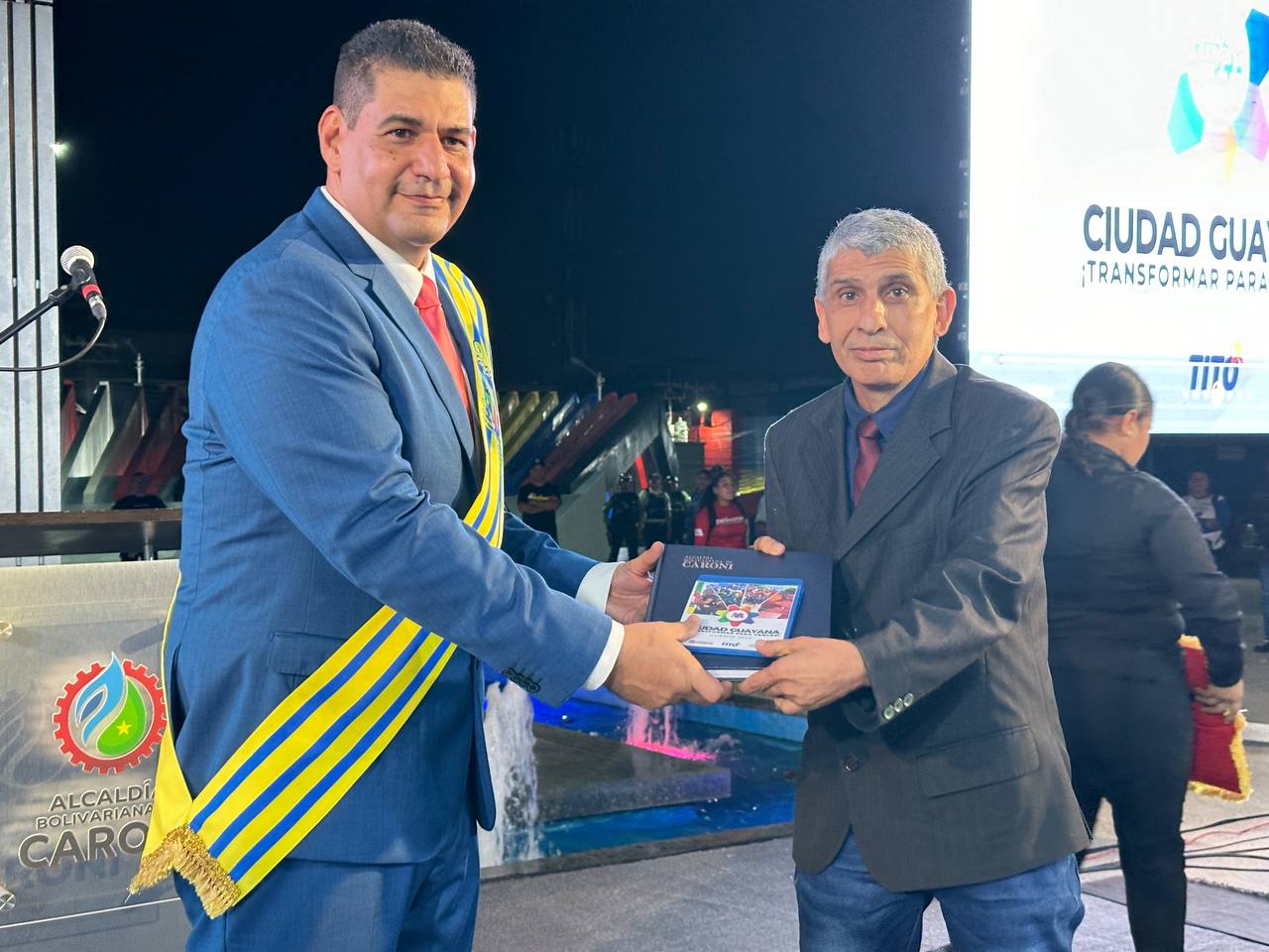 Alcalde Tito Oviedo presentó Memoria y Cuenta 2023
