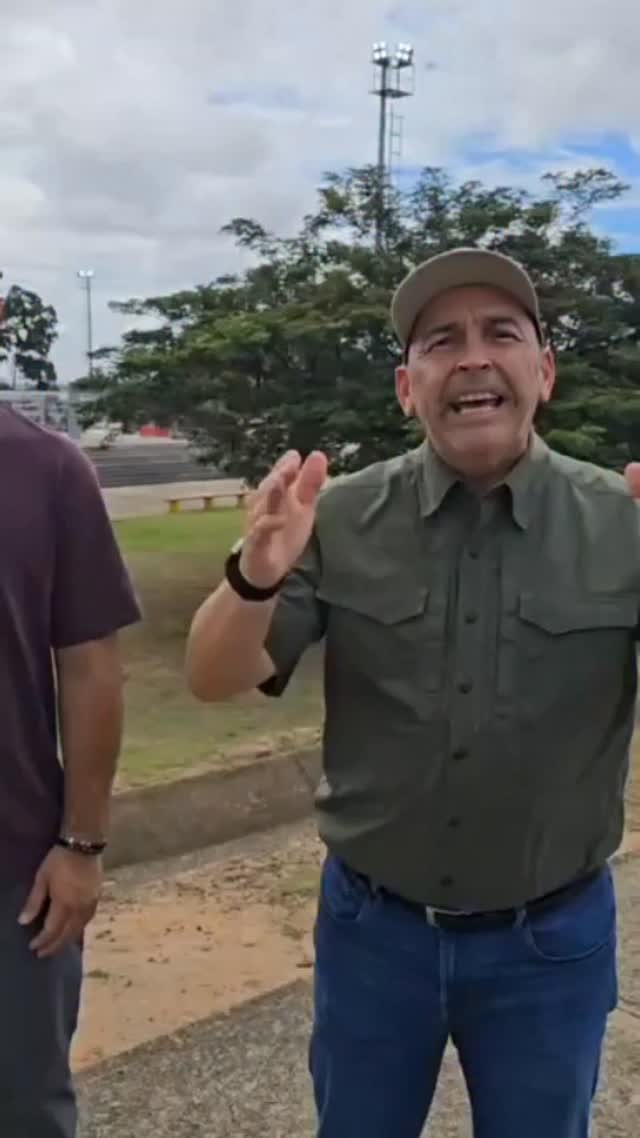 Desde esta tierra imbatible de libertadores seguimos desplegados junto a nuestro diputado Francisco ...