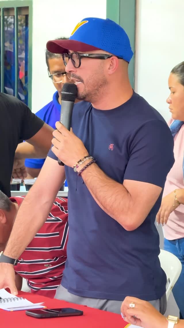 ¡Extraordinaria asamblea en la Parroquia 5 de Julio! 

En Las Morucas junto a la gobernadora Yulisb...