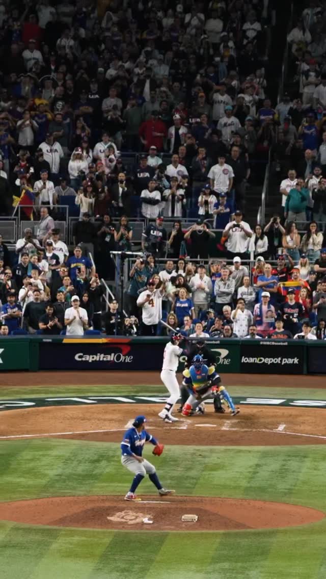 Nuestra selección hizo historia y ahora nos toca a nosotros celebrar como campeones🇻🇪🇻🇪...