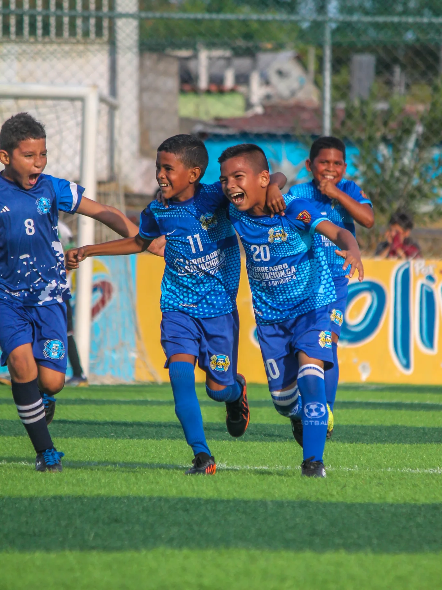 ¡La Copa Juventud es alegría y diversión! 🔥⚽.

Máximo nivel en el parque recreacional Elam ...