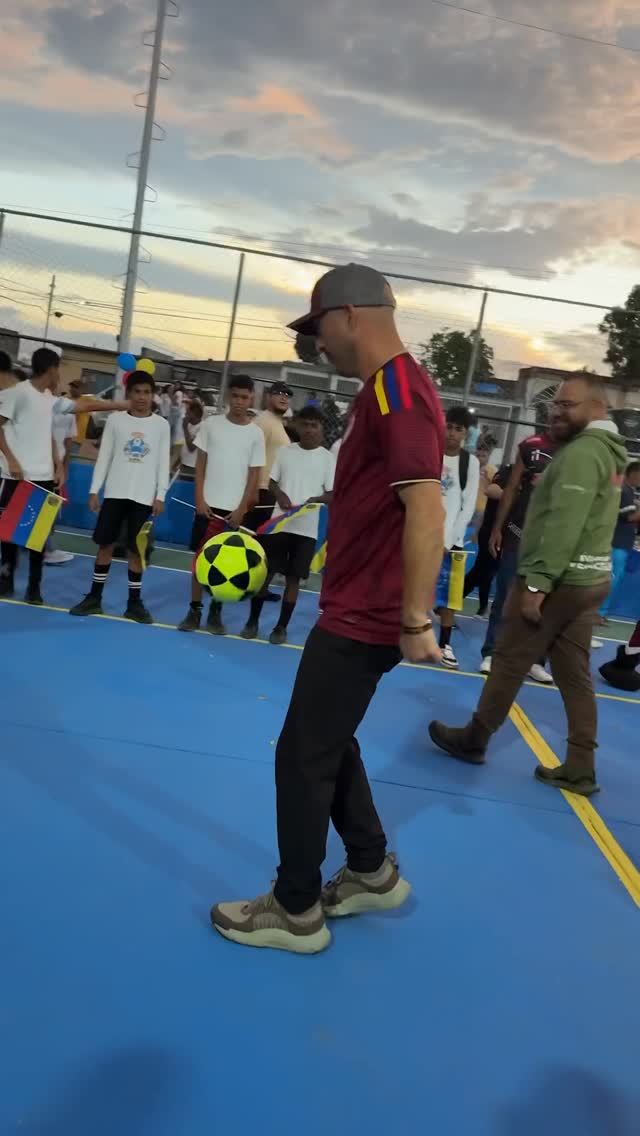 El deporte, más que una cancha, es lo que podemos lograr a través de él, lo que significa para lo...