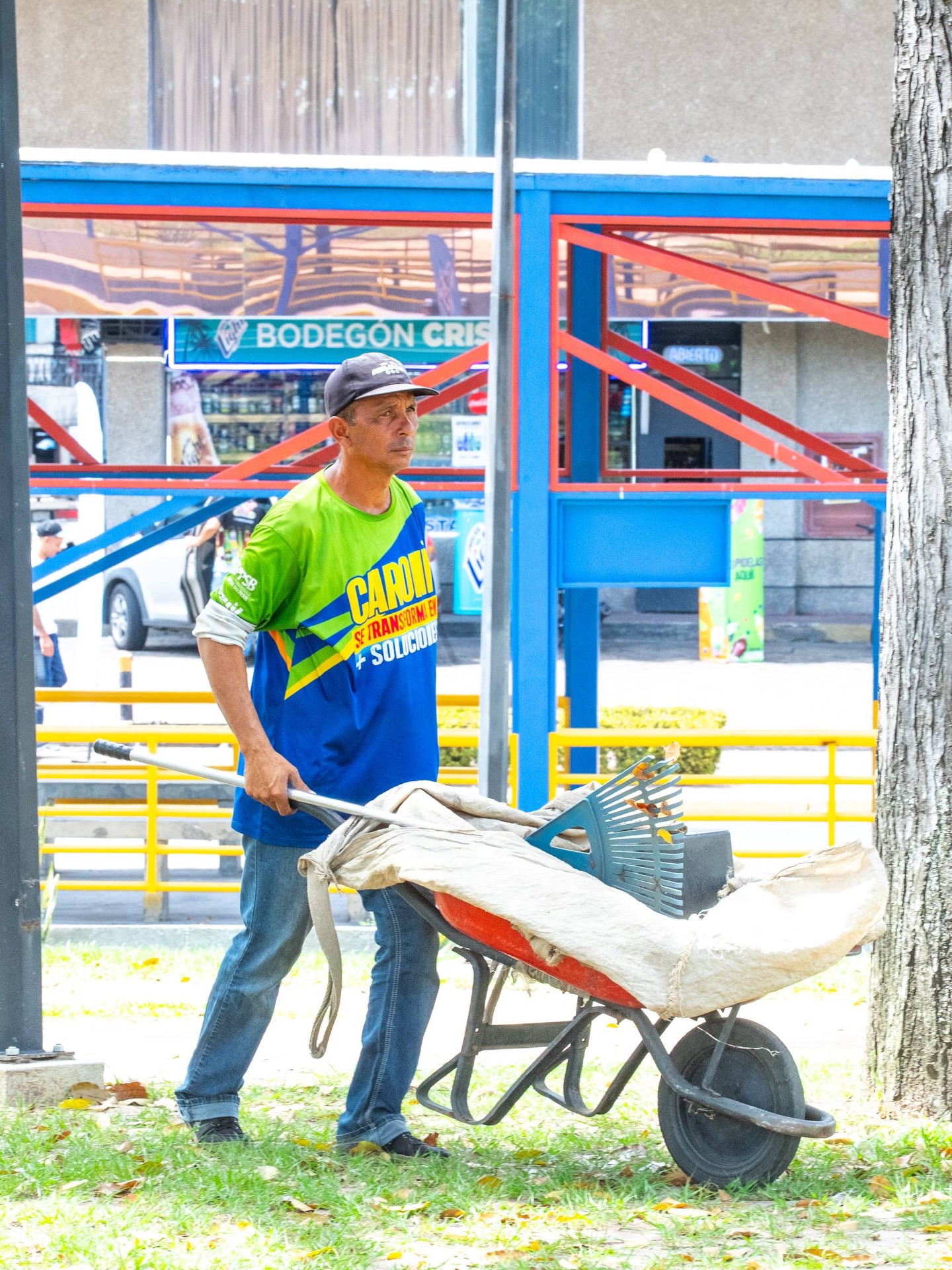 En el municipio Caroní, el trabajo no se detiene. 

Así avanzan las jornadas de limpieza en distin...