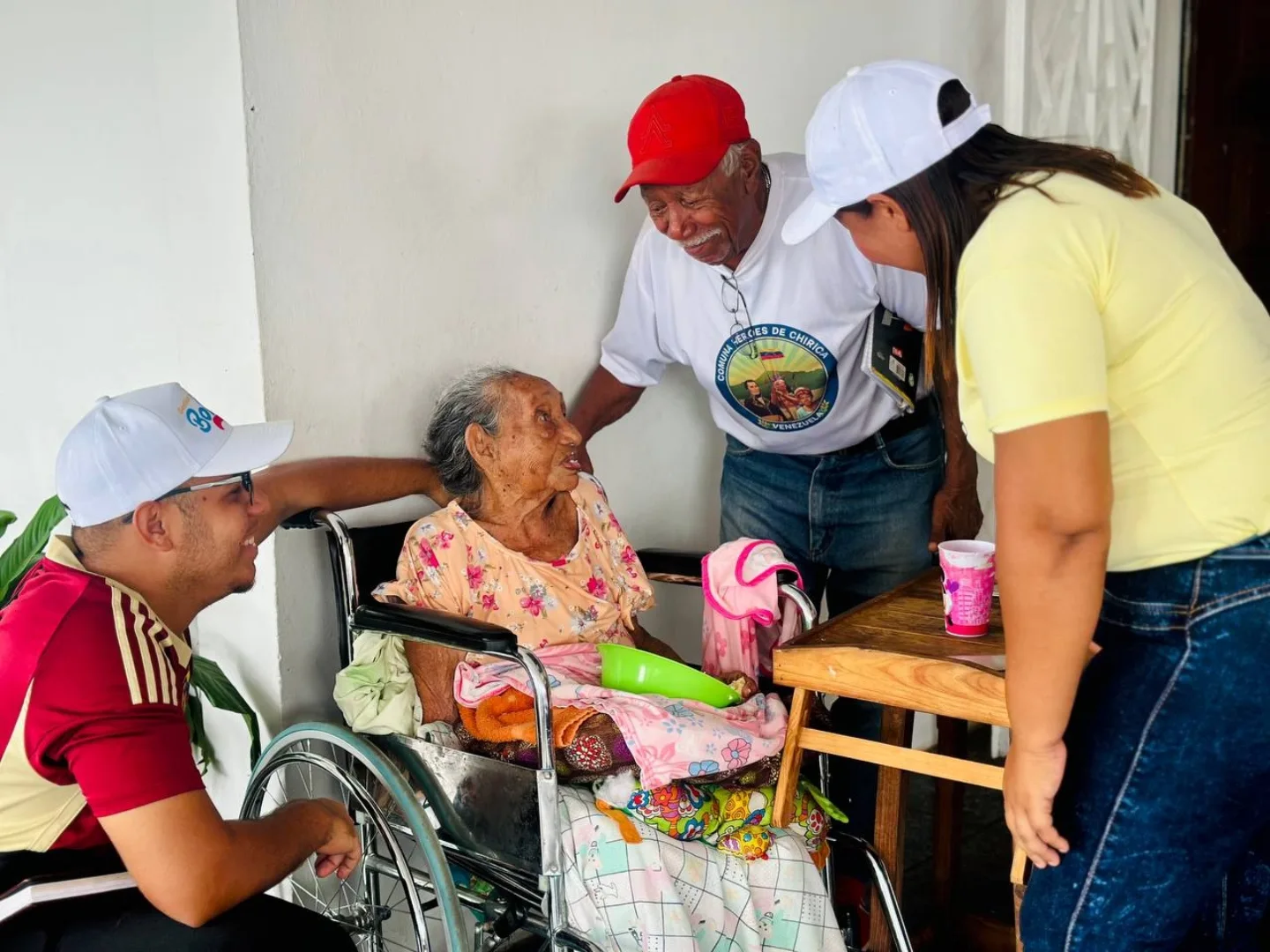Justicia Social en movimiento por Chirica. 

Cumpliendo instrucciones de la Presidenta (e) Delcy Rod...