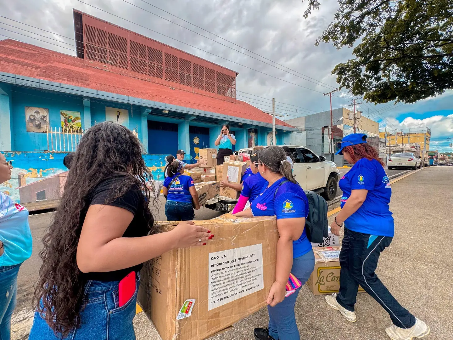 ​¡La solidaridad no se detiene! 

​Por tercer día consecutivo, nuestros centros de acopio han ...