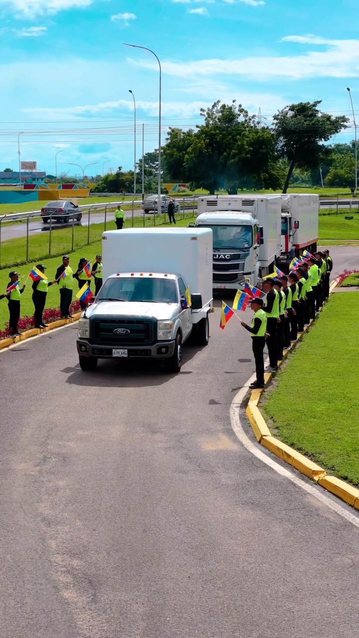 La solidaridad del pueblo de Bolívar no se detiene

Desde el estado Bolívar continuamos con el cor...