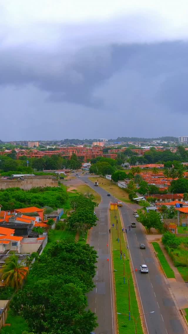 ¡Caroní sigue brillando! 
 Así va quedando nuestro municipio gracias a las labores constante de l...