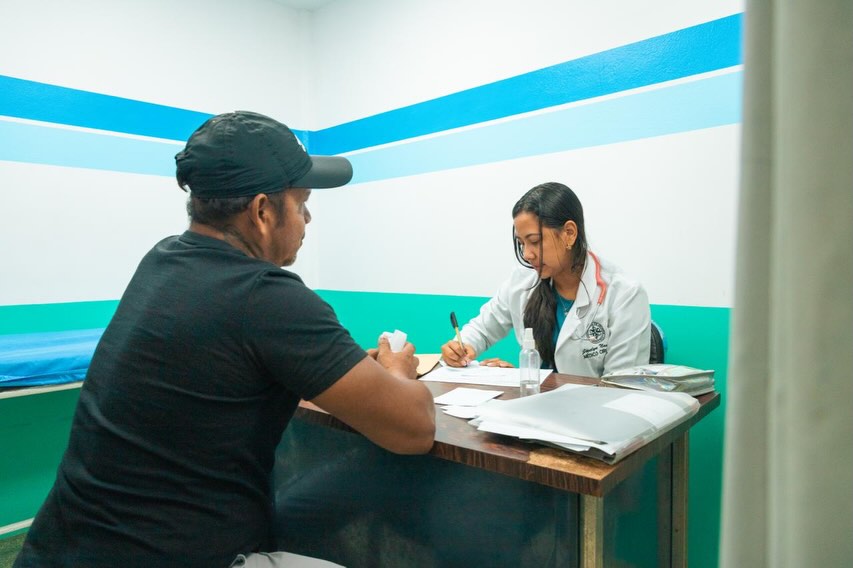 En el área de Emergencia de la Clínica Popular Dr. Evaristo Rodríguez, seguimos trabajando las 24...